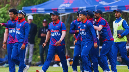 गुजरातलाई ८ रनले हराउँदै नेपाल फाइनलमा