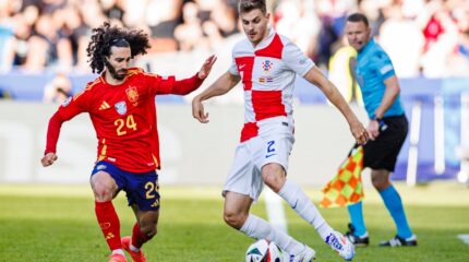 स्पेनसँग क्रोएसिया ३-० ले पराजित, इटालीको विजयी सुरुवात