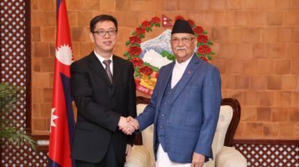 प्रधानमन्त्री ओलीसँग उपाध्यक्ष वेइकुनको शिष्टाचार भेट