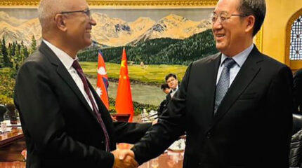 अर्थमन्त्री पौडेल र चीनका उपप्रधानमन्त्री स्वेयस्याङ्बीच भेटवार्ता