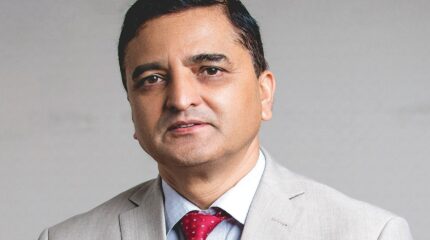 पुँजीगत खर्च बढाउन अर्थ मन्त्रालयमा ‘वार रुम’ बनाउन योगेश भट्टराईको सुझाव