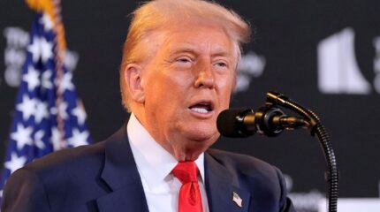 अमेरिकामा संसद्‌ले बजेट पारित नगर्दा बजेट अभाव, ट्रम्प सरकार ‘सटडाउन’