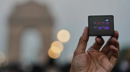 वायु प्रदूषणले ढाक्यो दिल्लीको आकाश,  जनस्वास्थ्यमा गम्भीर संकट