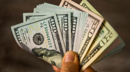 अमेरिकी डलरको भाउ हालसम्मकै उच्च बिन्दुमा