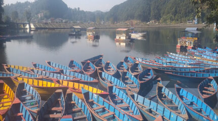 पर्यटक घट्दा बेगनासका डुङ्गा व्यवसायी सङ्कटमा