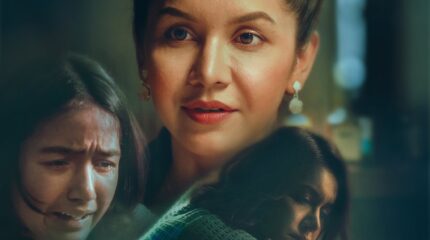 ‘द ब्ल्यू लाइट’ को नयाँ पोस्टरको केन्द्रमा बेनिशा