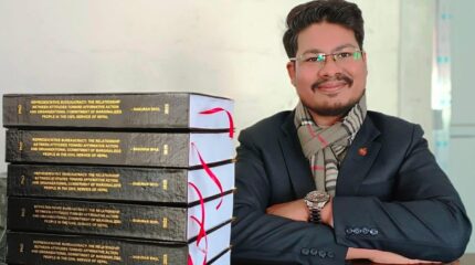 बाबुराम भुलले पाए खुला विश्वविद्यालयको पहिलो पीएचडी उपाधि