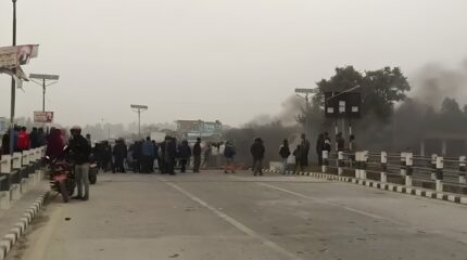 धनुषाको सतलोक आश्रममा विवाद, दर्जनौं घाइते