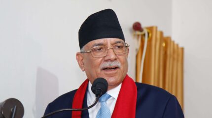 देश निर्वाचनमा केन्द्रित भयो : दाहाल