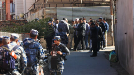 कांग्रेस पार्टी कार्यालयमा लफडा