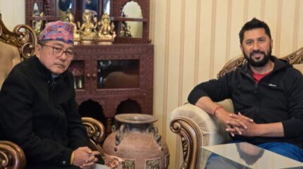 रास्वपा सभापति लामिछाने र राप्रपाका अध्यक्ष लिङ्देनबीच भेटवार्ता